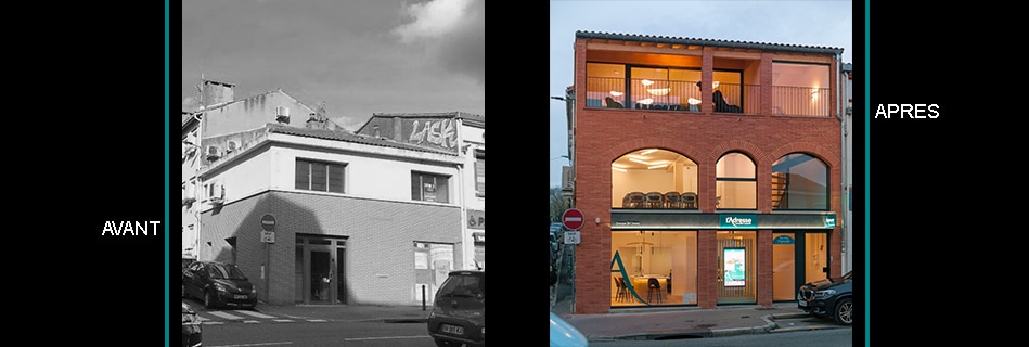 Avant / après de la surélévation : l'ancien bâtiment bas d'angle, puis le même immeuble rehaussé d'un étage en brique avec terrasse au-dessus de l'agence